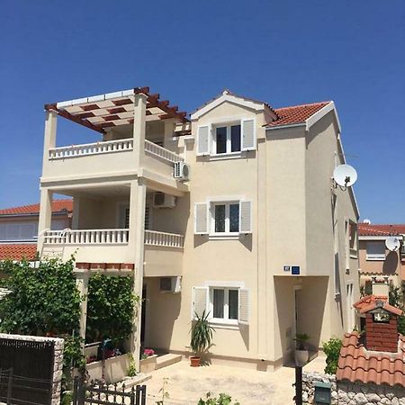 Apartment Vucica Sevid Exterior foto